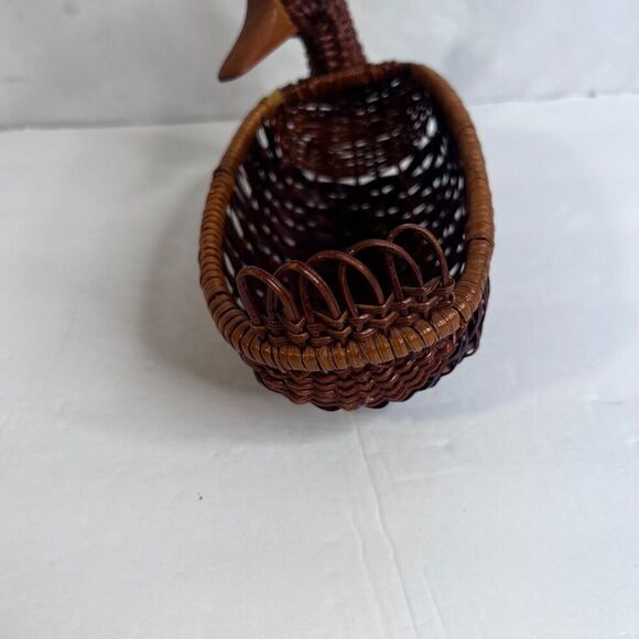 Wicker Woven Duck Shaped Basket VTG 70s 80s Rustic Farmhouse Country Decor MCM - Picture 6 of 7